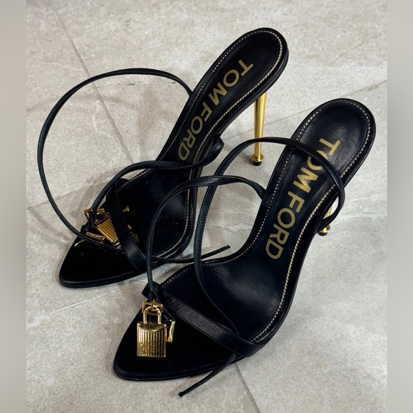 Tom Ford Padlock 105mm Sandals Size 39 100% Auth shiny leather pointed toe - Picture 1 of 9